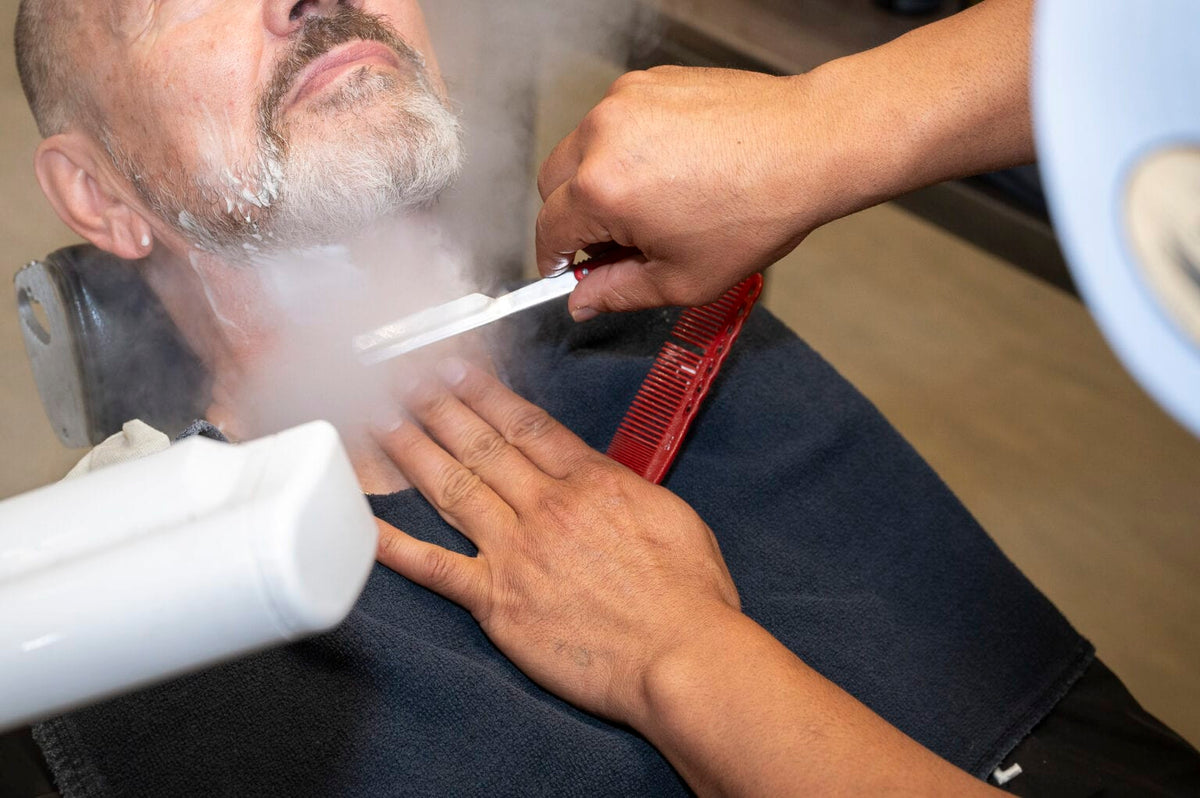 <span>The <em>Royal Hot Shave</em></span>