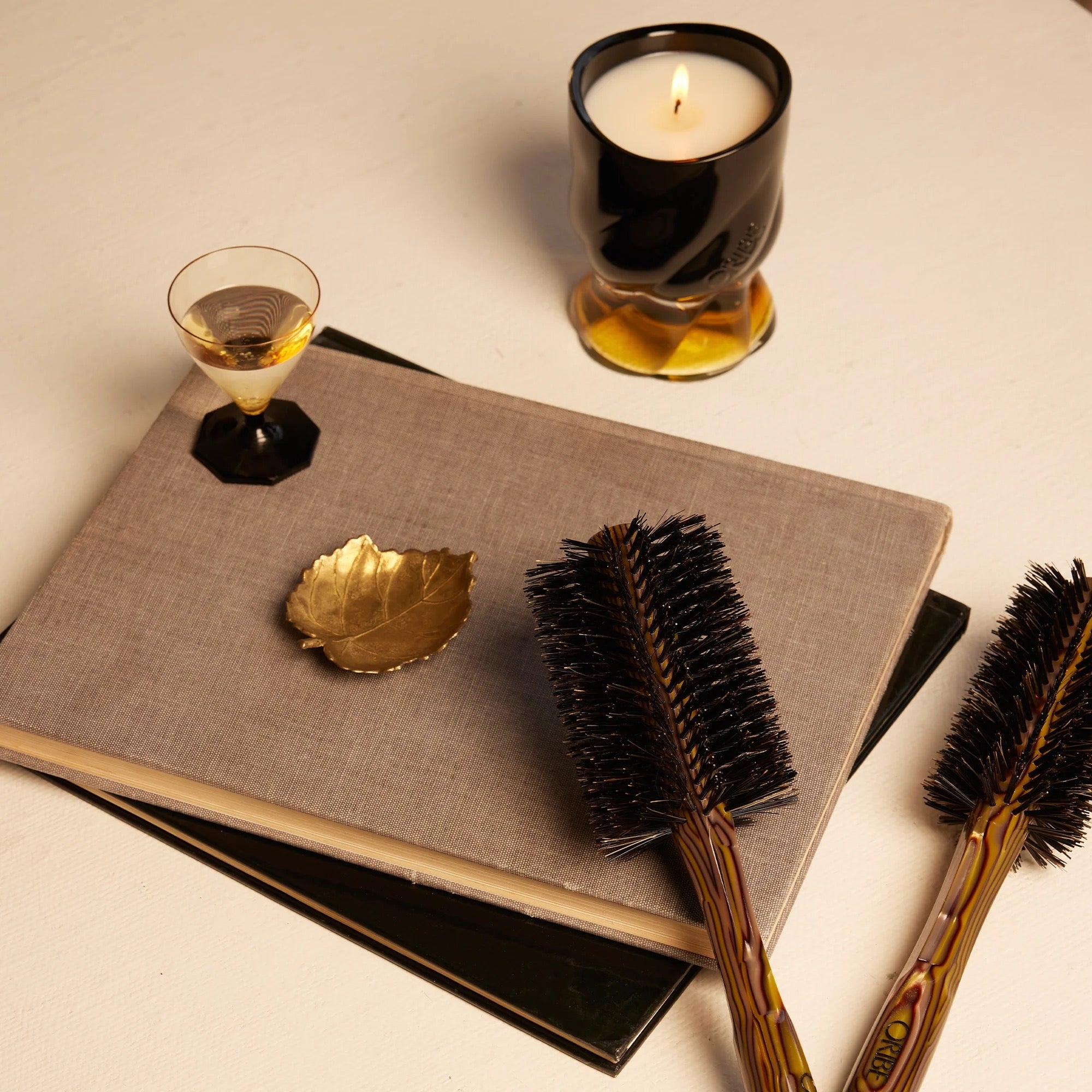 Italian Resin Large Round Brush by Oribe